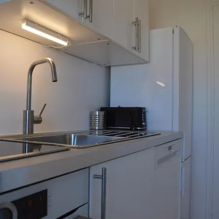 Apartment Renove 4 Pers Avec Terrasse Et Wifi - - Fr-1-225c-34